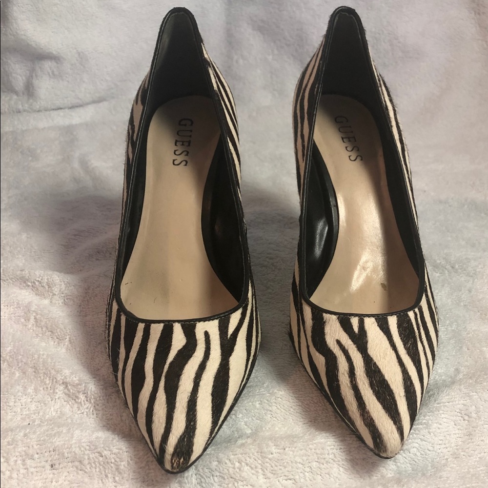 Guess zebra print pumps black white pony hair 8.5 - Picture 3 of 8